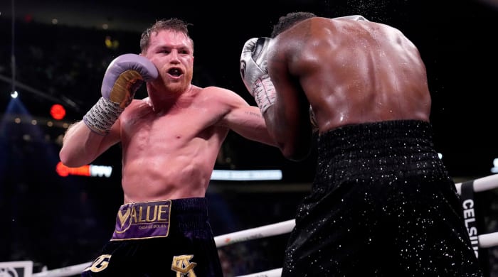 Canelo Alvarez fighting Jermell Charlo